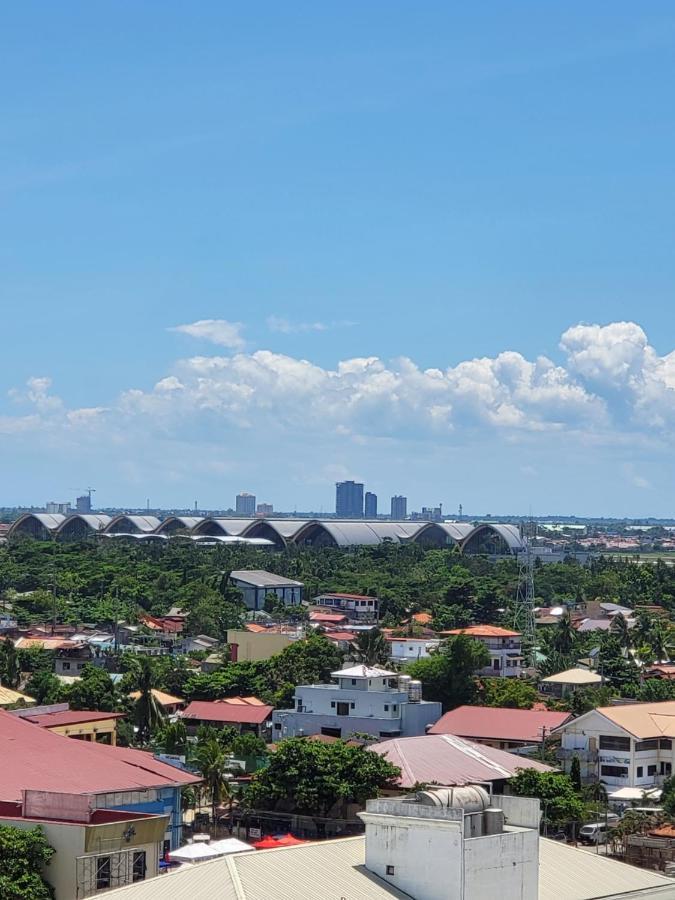 Sempre Premier Inn - Mactan Airport Hotel Мактан Екстериор снимка