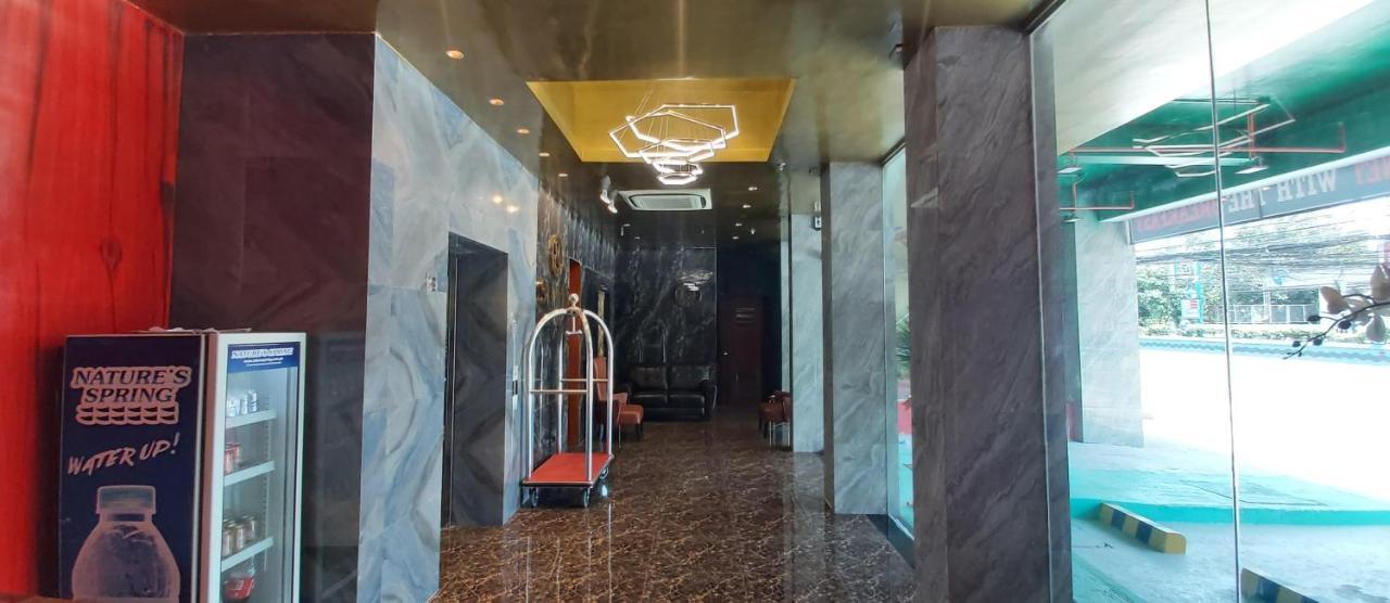 Sempre Premier Inn - Mactan Airport Hotel Мактан Екстериор снимка