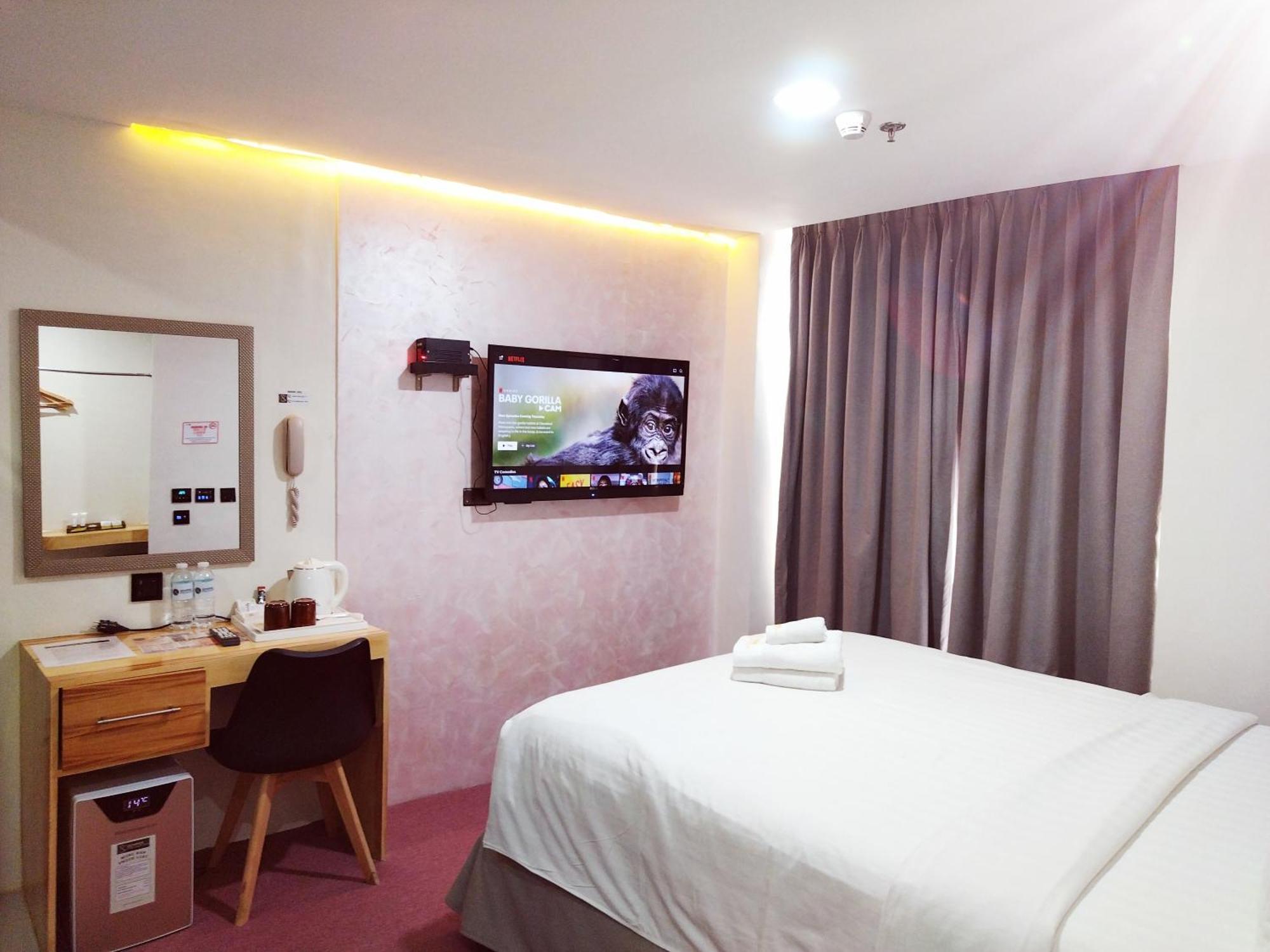 Sempre Premier Inn - Mactan Airport Hotel Мактан Екстериор снимка