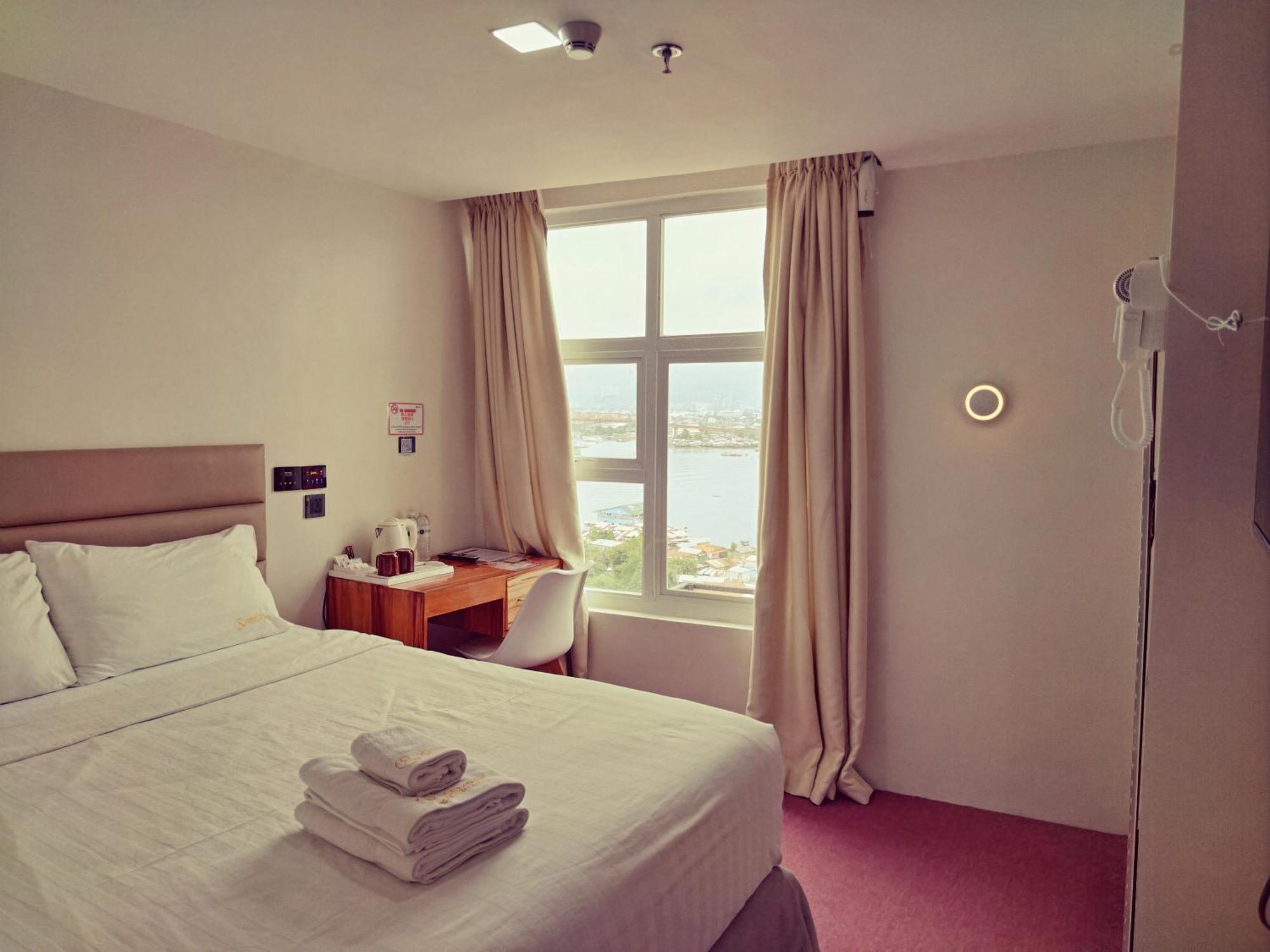 Sempre Premier Inn - Mactan Airport Hotel Мактан Екстериор снимка