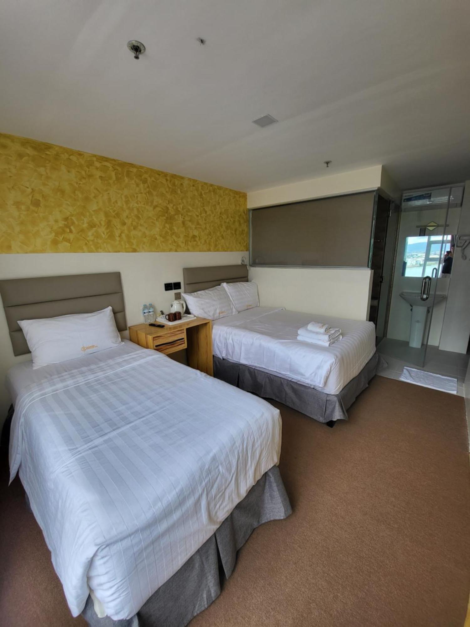 Sempre Premier Inn - Mactan Airport Hotel Мактан Стая снимка