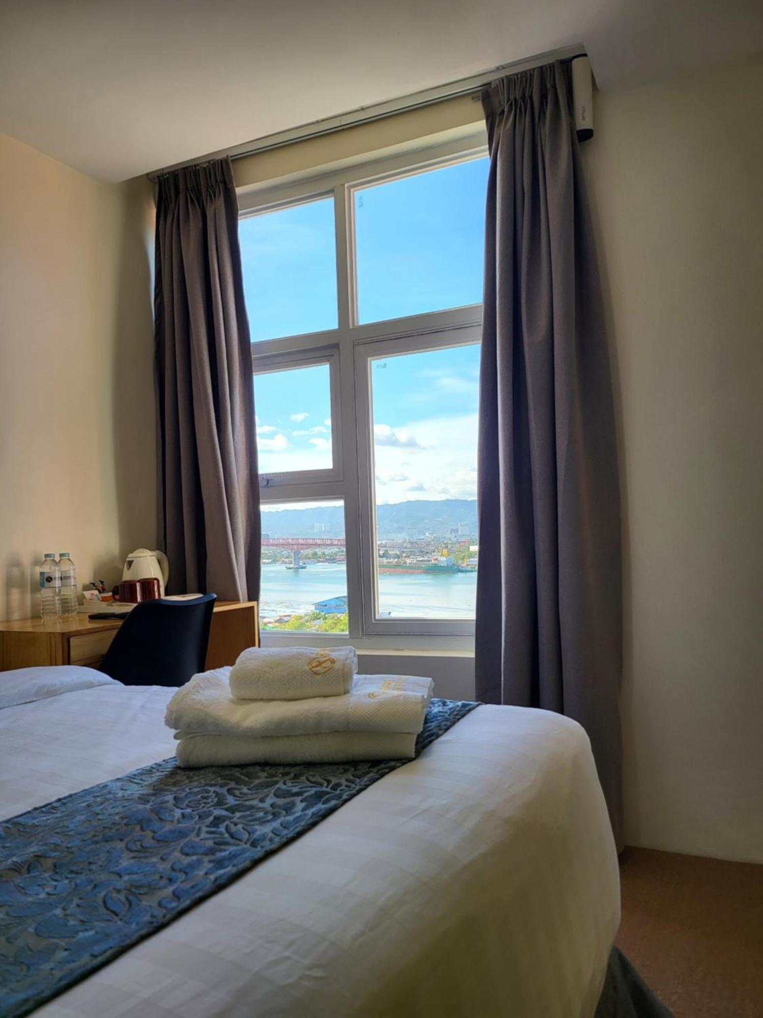 Sempre Premier Inn - Mactan Airport Hotel Мактан Стая снимка